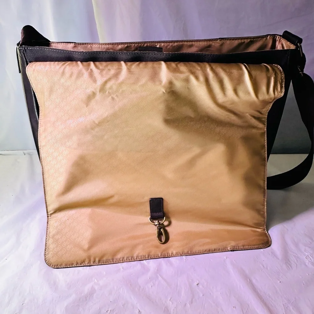 solo Brown Leather Messenger Bag with Adjustable Strap